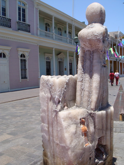 Iquique calle Baquedano Salzskulpturen