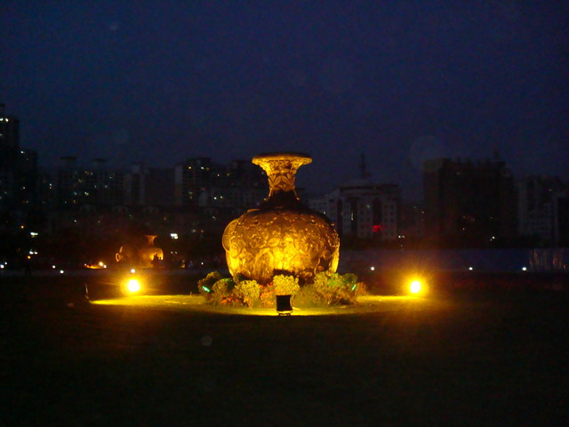 Xining zentraler Platz am Abend
