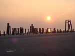 alter Hafen im Januar bei Sonnenuntergang
