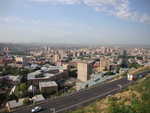 Yerevan von oben bei der Mutter Armenien