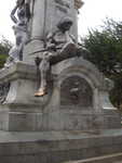Denkmal des Ona-Jungen auf der Plaza de Armas