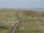 2002 Bahnlinie zum Ort