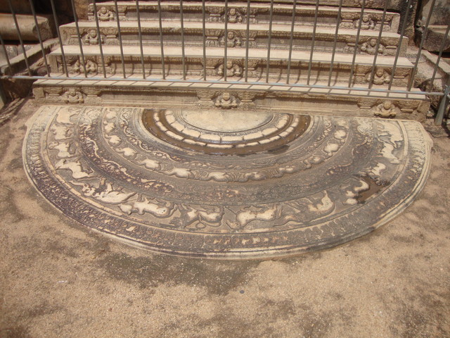 Anuradhapura Mondstein