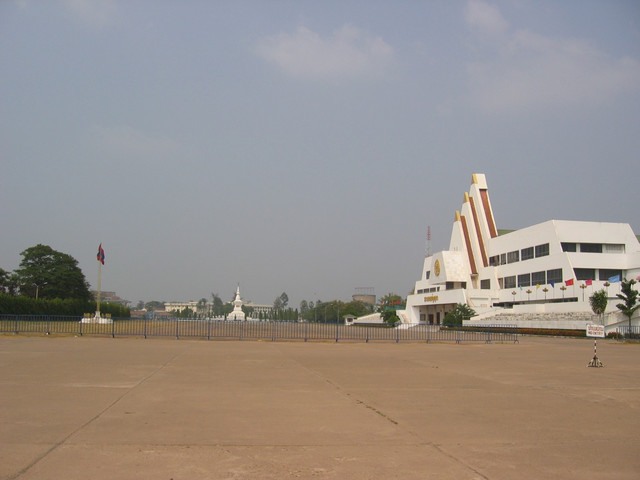 Vientiane Nationalversammlung und Grabmal des unbekannten Soldaten