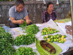 breites Angebot auf dem Markt in Vang Vieng